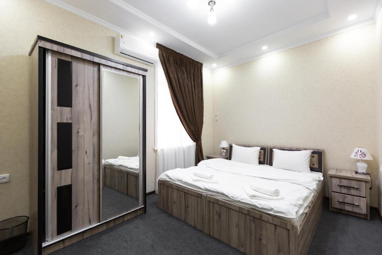 Light Hotel Tasken Kültér fotó