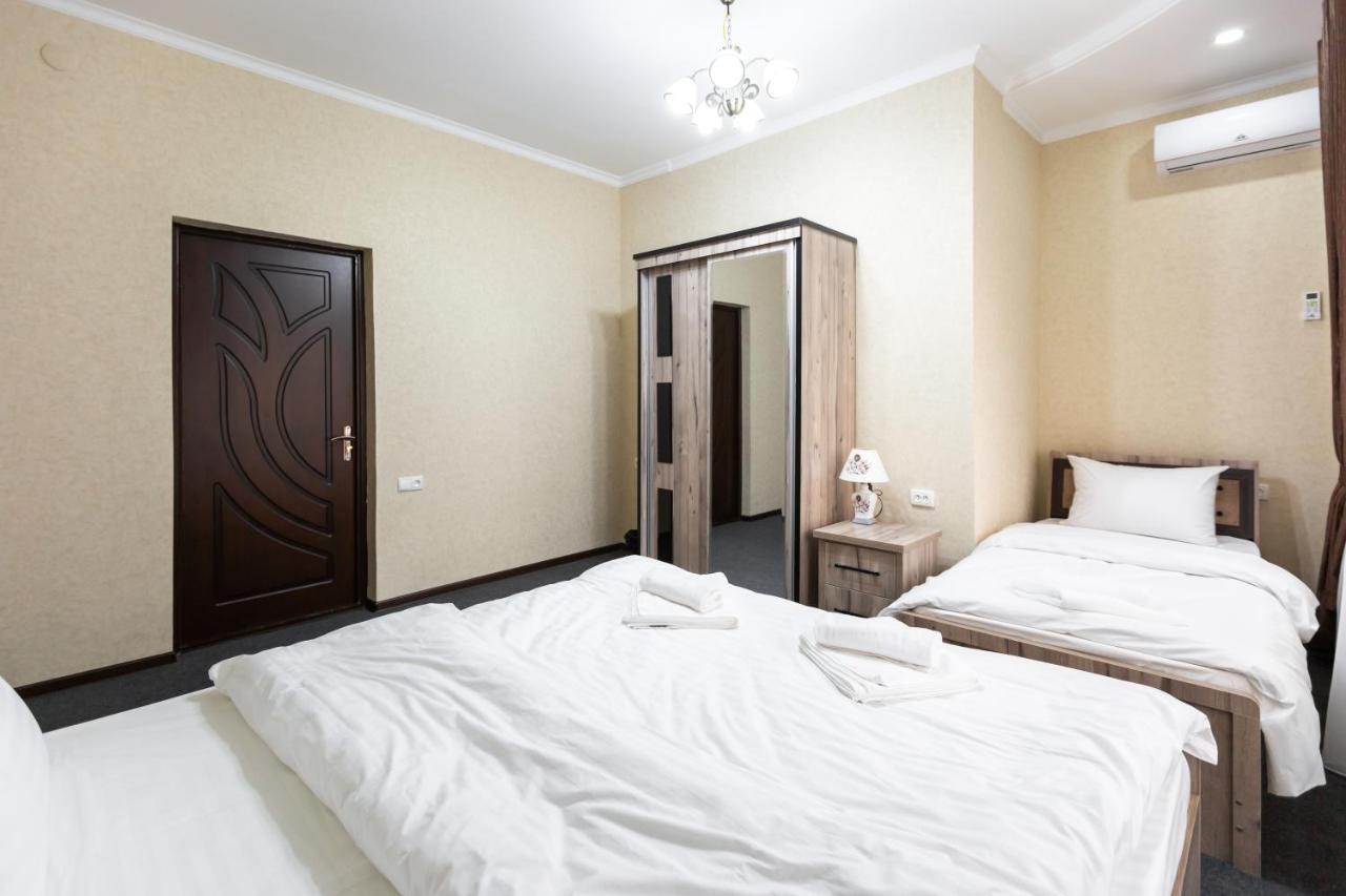 Light Hotel Tasken Kültér fotó