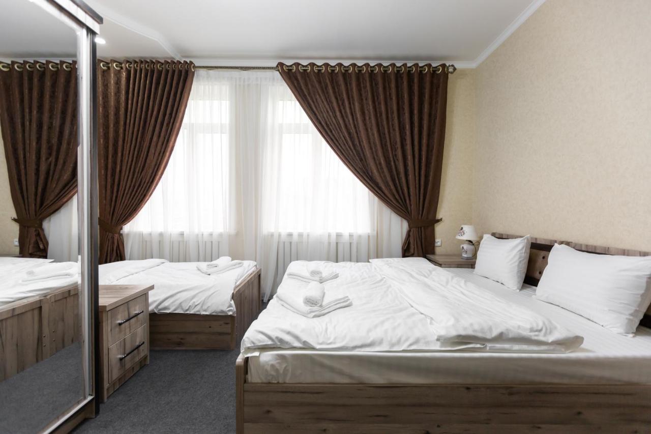 Light Hotel Tasken Kültér fotó