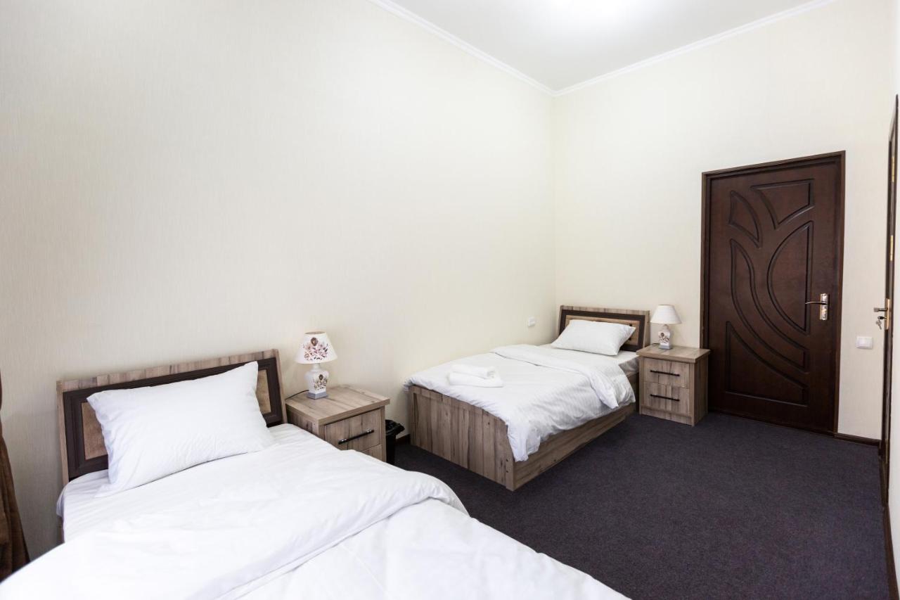 Light Hotel Tasken Kültér fotó